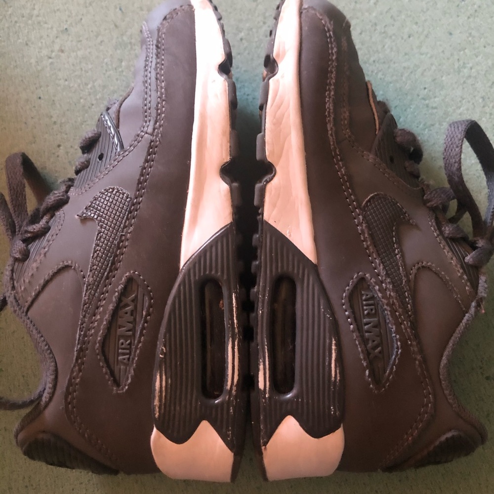 Gently used Kids Nike Air Max - Size 1Y